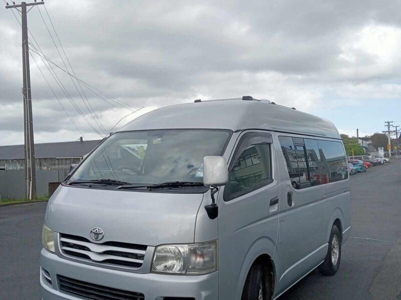 Toyota Haice 2006 high roof Self contained/Campervan